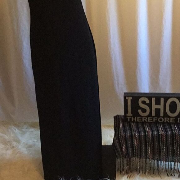 Maxi dress in black crepe like material in 7/8 - Picture 3 of 8